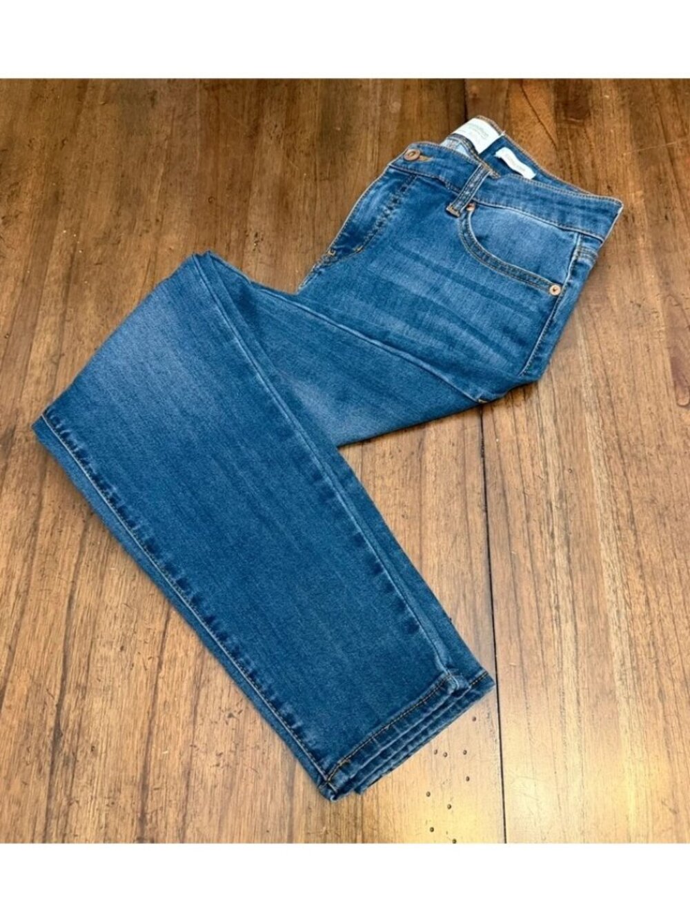 ReGeneration by Celebrity Pink Women’s Jeans size 8